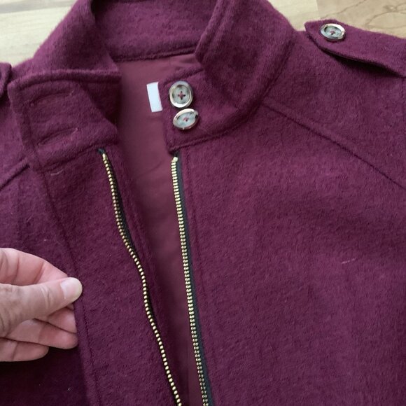 Chico's Boiled Wool Jacket 1 M Medium Burgundy Red Mock Neck Epaulettes Zipper - Picture 4 of 12